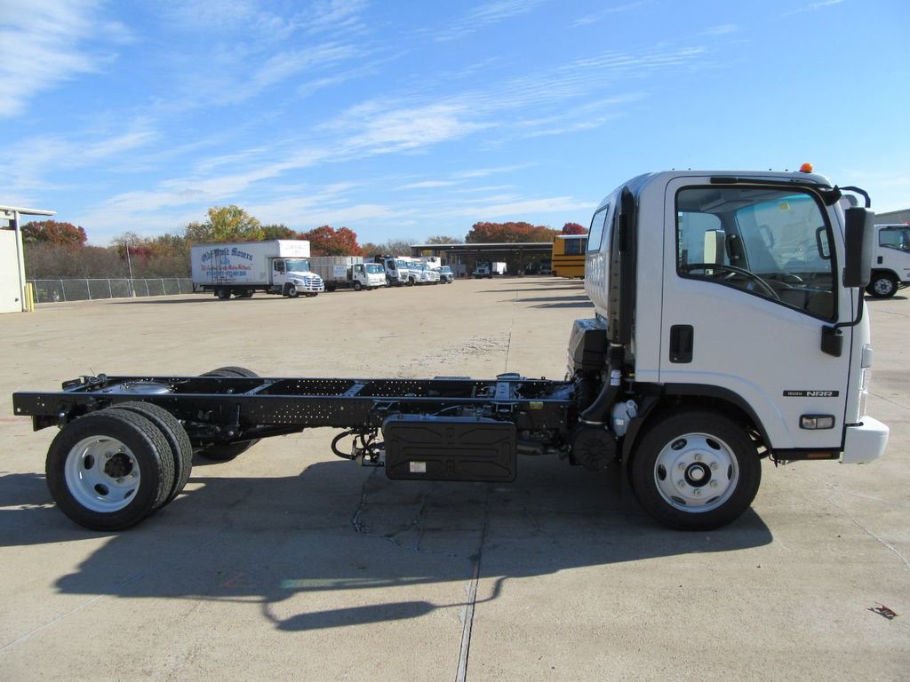 2024 Isuzu NRR (Chassis - Diesel) - 22225551 - 3