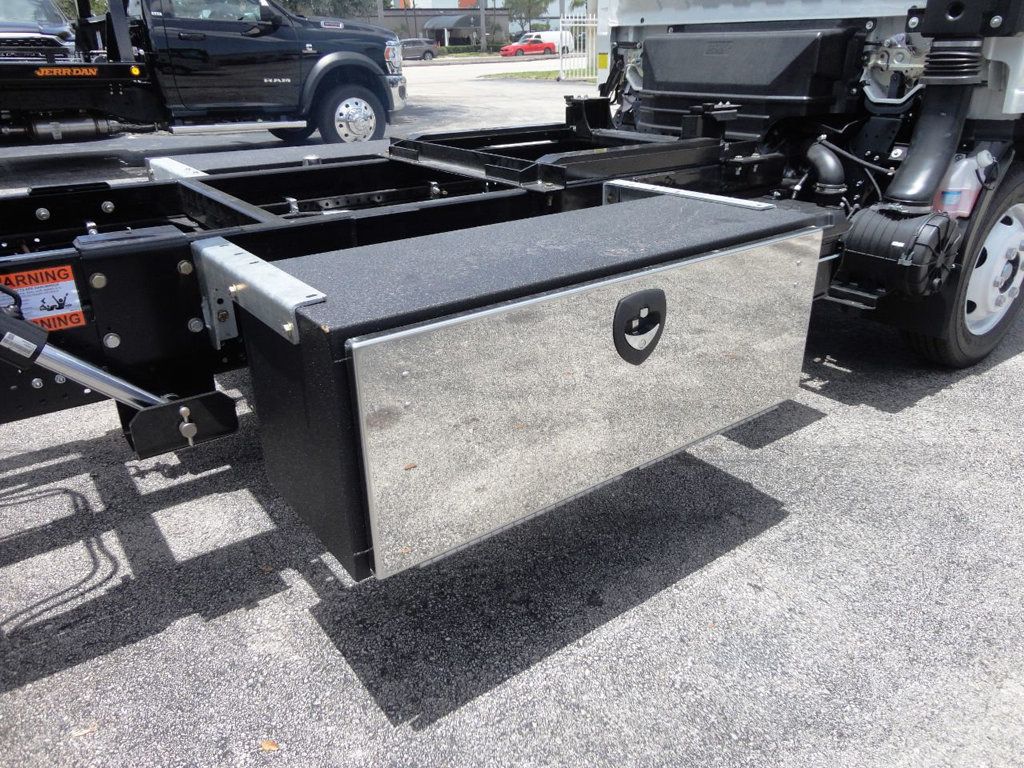 2024 Isuzu NRR w/ 21' JerrDan Car Carrier 6 Ton Extra Low Pro Rollback - 21498926 - 11