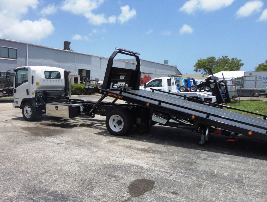 2024 Isuzu NRR w/ 21' JerrDan Car Carrier 6 Ton Extra Low Pro Rollback - 21498926 - 22