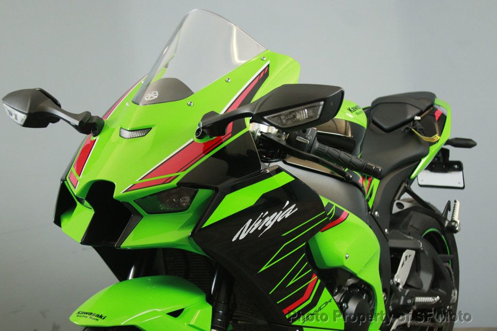 2024 Kawasaki Ninja ZX-10R KRT Edition FACTORY DEMO - 22914105 - 1