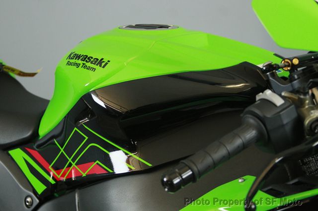 2024 Kawasaki Ninja ZX-10R KRT Edition FACTORY DEMO - 22914105 - 32