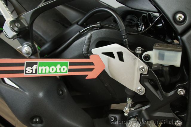 2024 Kawasaki Ninja ZX-10R KRT Edition FACTORY DEMO - 22914105 - 48