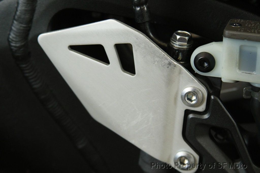 2024 Kawasaki Ninja ZX-10R KRT Edition FACTORY DEMO - 22914105 - 49