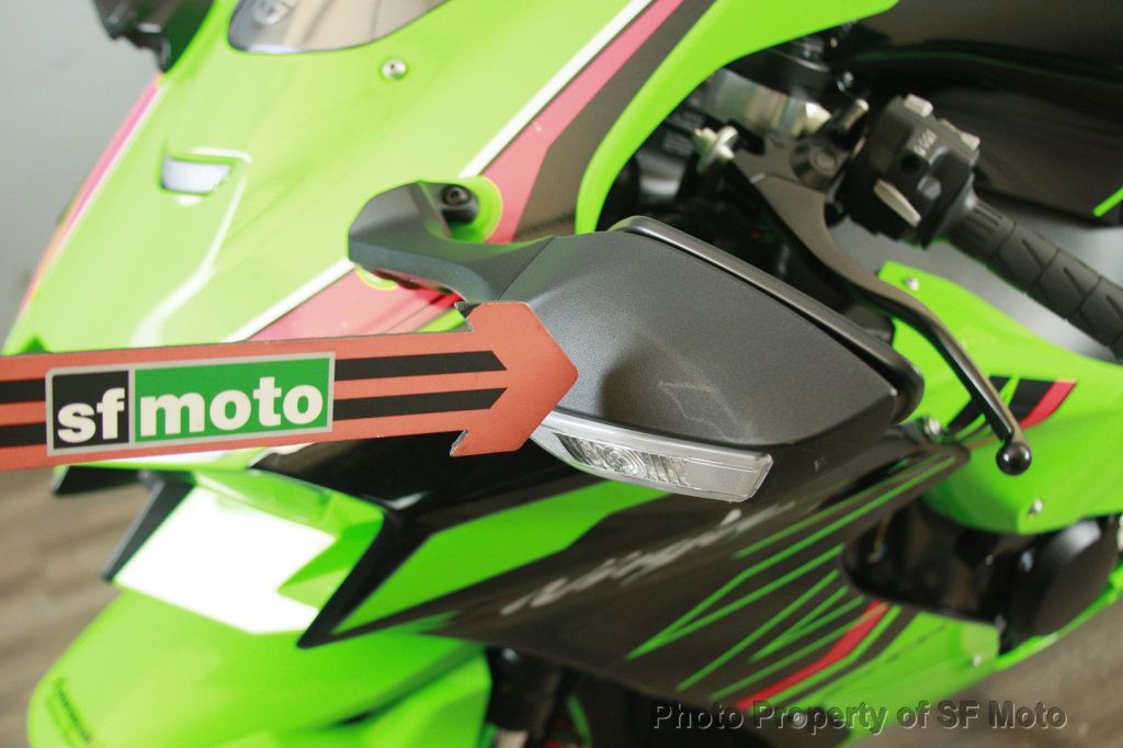 2024 Kawasaki Ninja ZX-10R KRT Edition FACTORY DEMO - 22914105 - 54