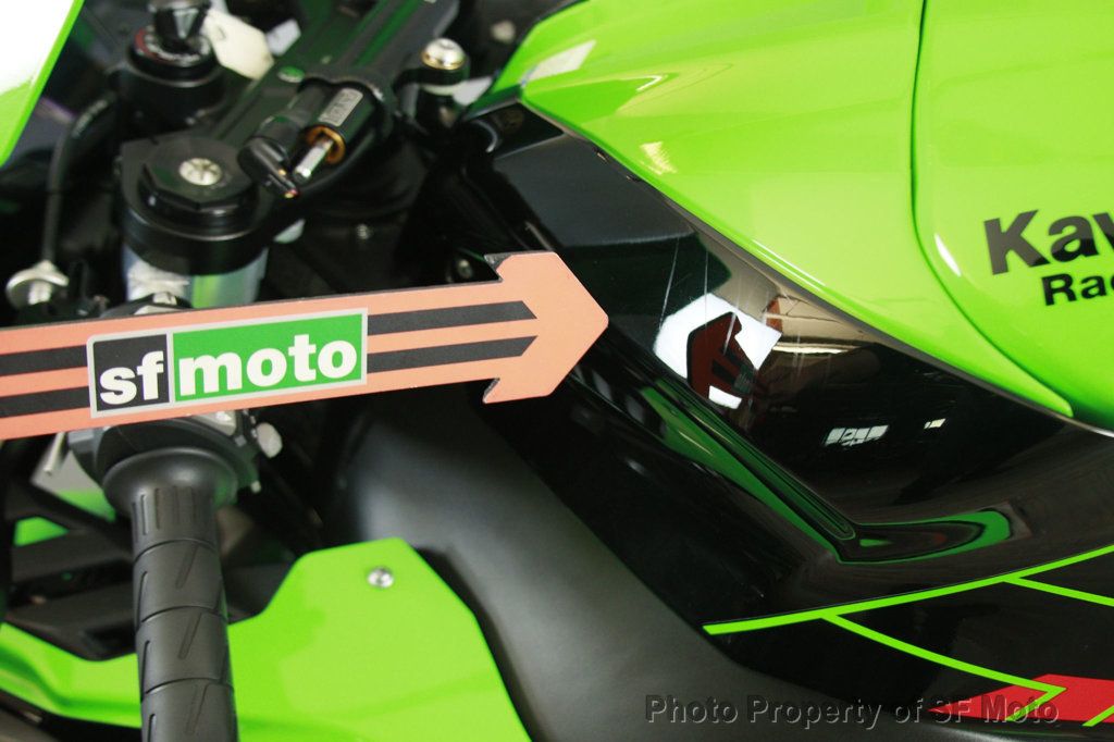 2024 Kawasaki Ninja ZX-10R KRT Edition FACTORY DEMO - 22914105 - 56