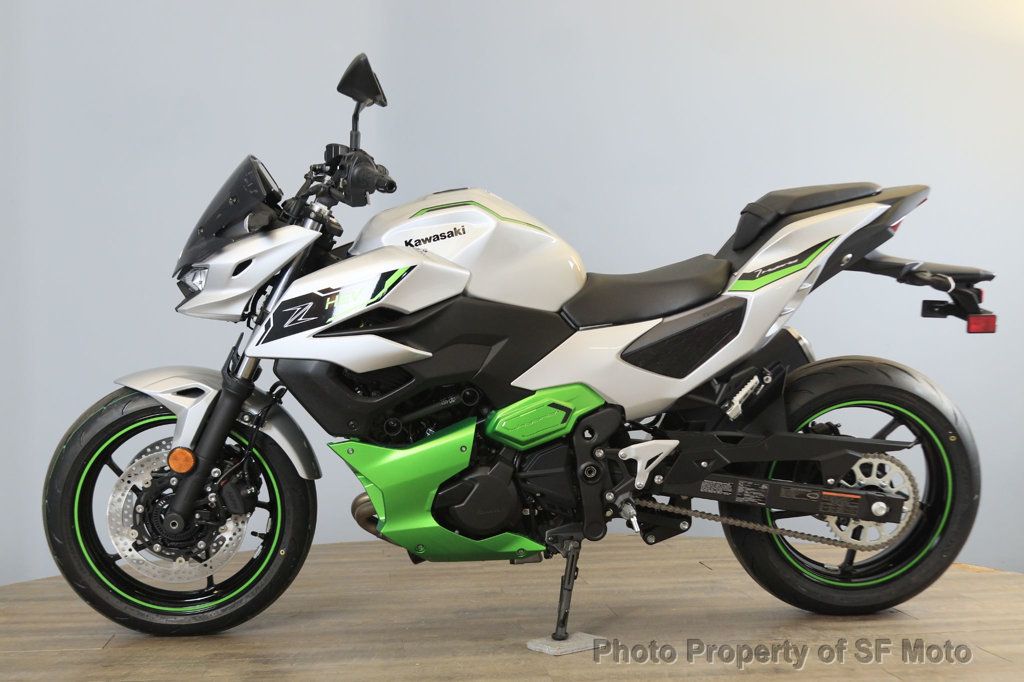 さくから 2024 New Kawasaki Z7 Hybrid ABS SPRING CLEARANCE! at SF Moto