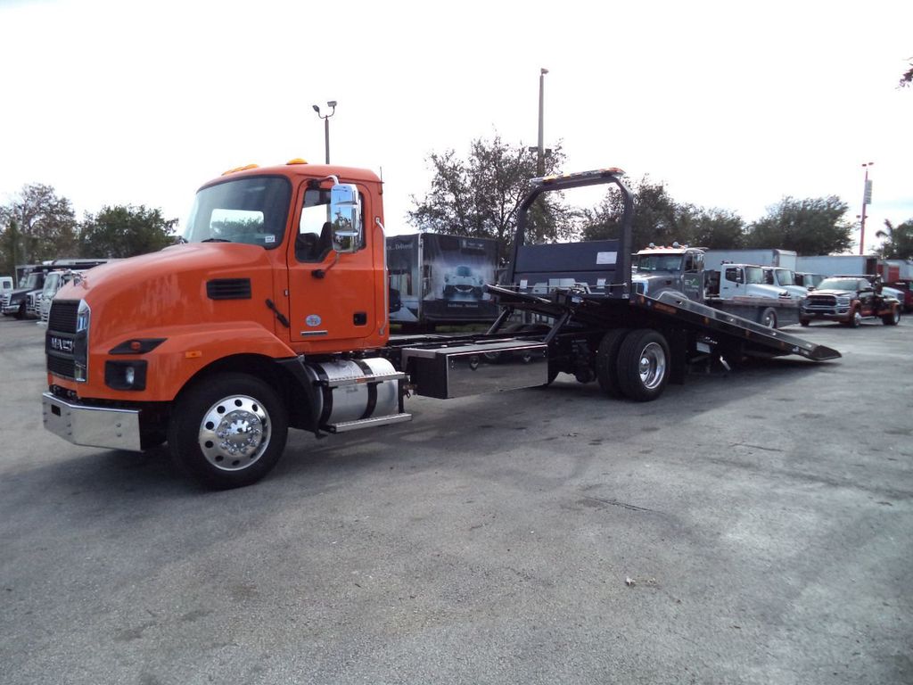 2024 Mack MD6 22FT JERRDAN ROLLBACK TOW TRUCK..22SRRD6T-W-LP *SHARK* - 22232938 - 33