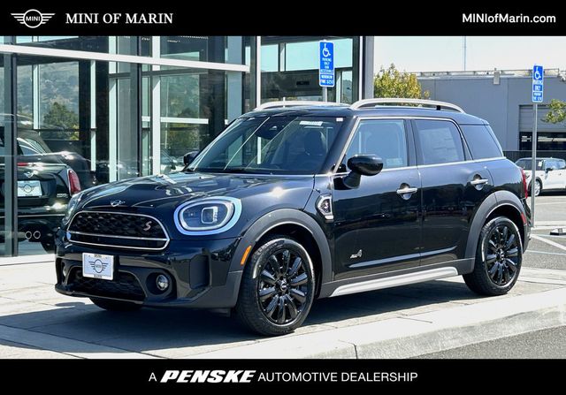 https://cdn.ebizautos.media/new-2024-mini-cooper_s_countryman-coopersall4-10841-22117536-1-640.jpg