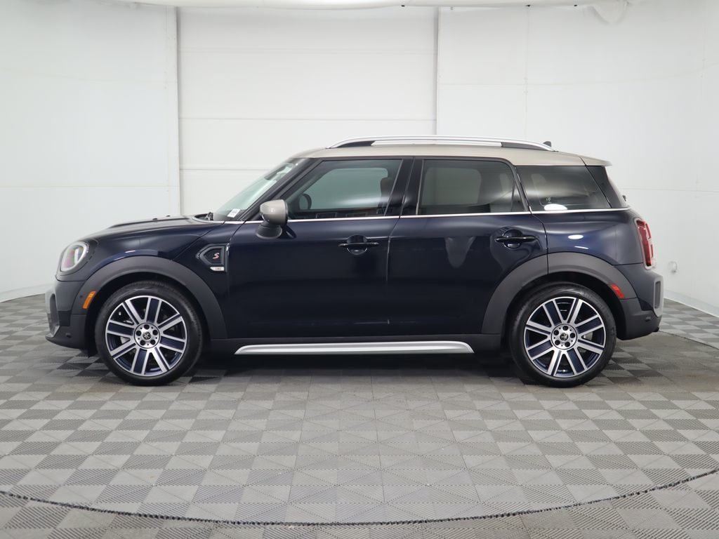 New Mini Countryman Black Knight Edition (Matte Finish), Dr. Beasley's