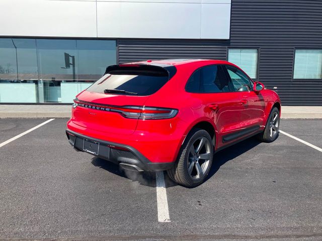 2024 Porsche Macan   - 22344499 - 11