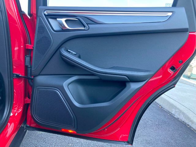 2024 Porsche Macan   - 22344499 - 24