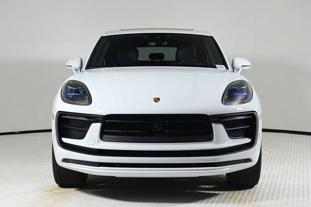 2024 Porsche Macan Base - 22944975 - 9