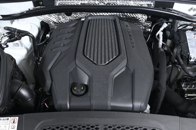 2024 Porsche Macan Base - 22944975 - 25