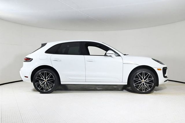 2024 Porsche Macan Base - 22944975 - 7