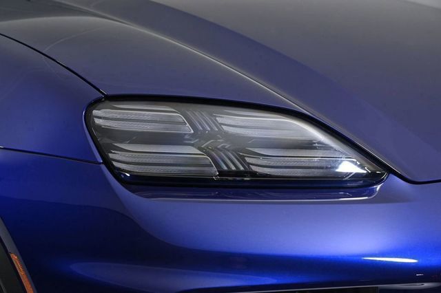 2024 Porsche Macan Electric 4 AWD - 22944977 - 10