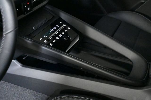 2024 Porsche Macan Electric 4 AWD - 22944977 - 25