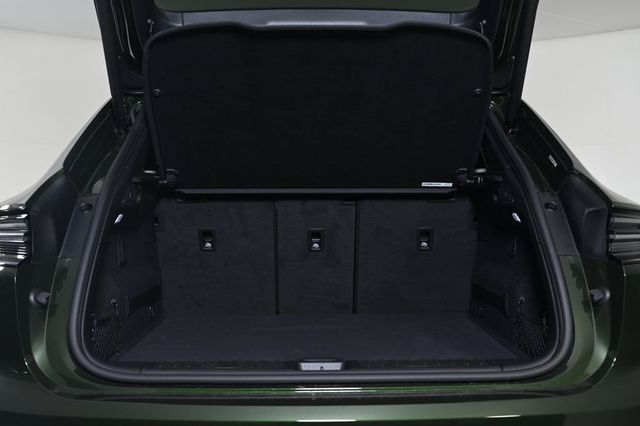 2024 Porsche Macan Electric Turbo AWD - 22944979 - 24