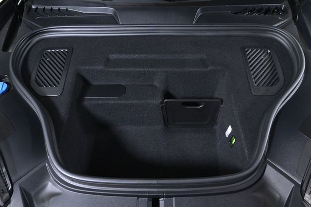 2024 Porsche Macan Electric Turbo AWD - 22944979 - 25