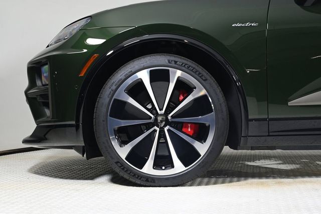 2024 Porsche Macan Electric Turbo AWD - 22944979 - 26