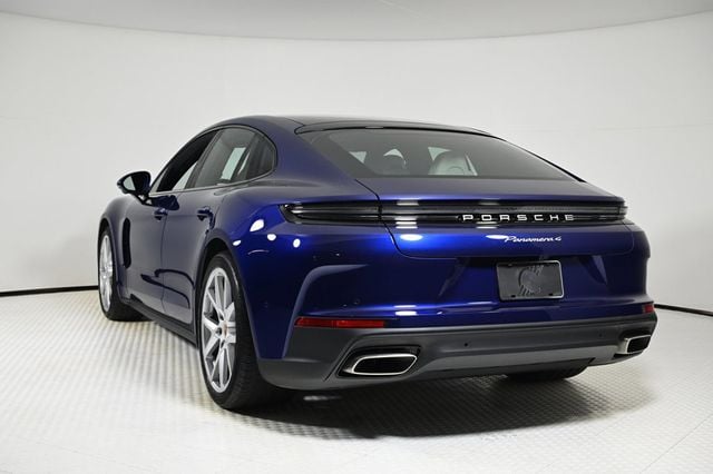 2024 Porsche Panamera 4 AWD - 22747909 - 2