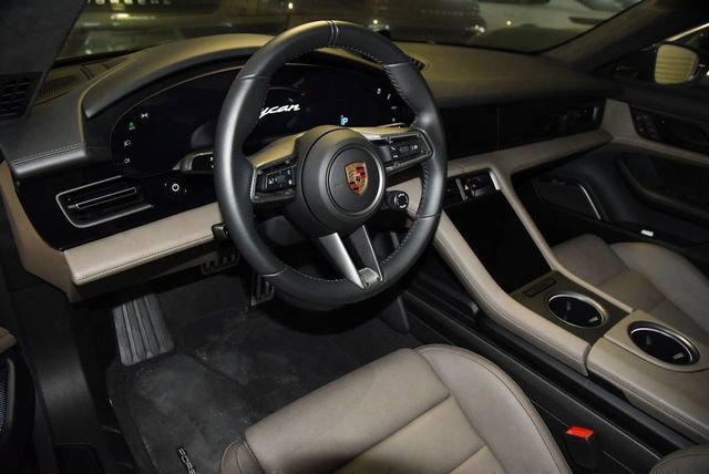 2024 Porsche Taycan Turbo S AWD - 22944973 - 3