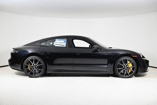 2024 Porsche Taycan Turbo S AWD - 22944973 - 7