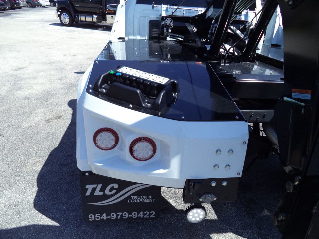 2024 Ram 5500 Laramie Crew Cab 4x4 w/ JerrDan MPL40 Wrecker 8 Ton Dual Winch Underlift - 22399961 - 20