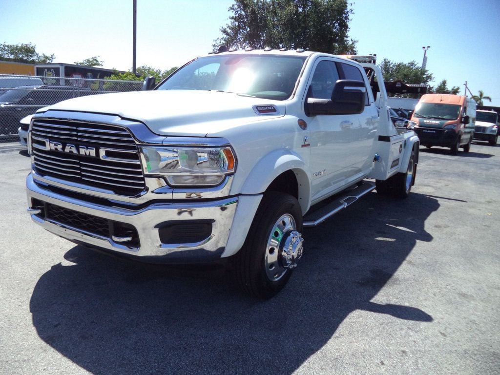 2024 Ram 5500 Laramie Crew Cab 4x4 w/ JerrDan MPL40 Wrecker 8 Ton Dual Winch Underlift - 22399961 - 2