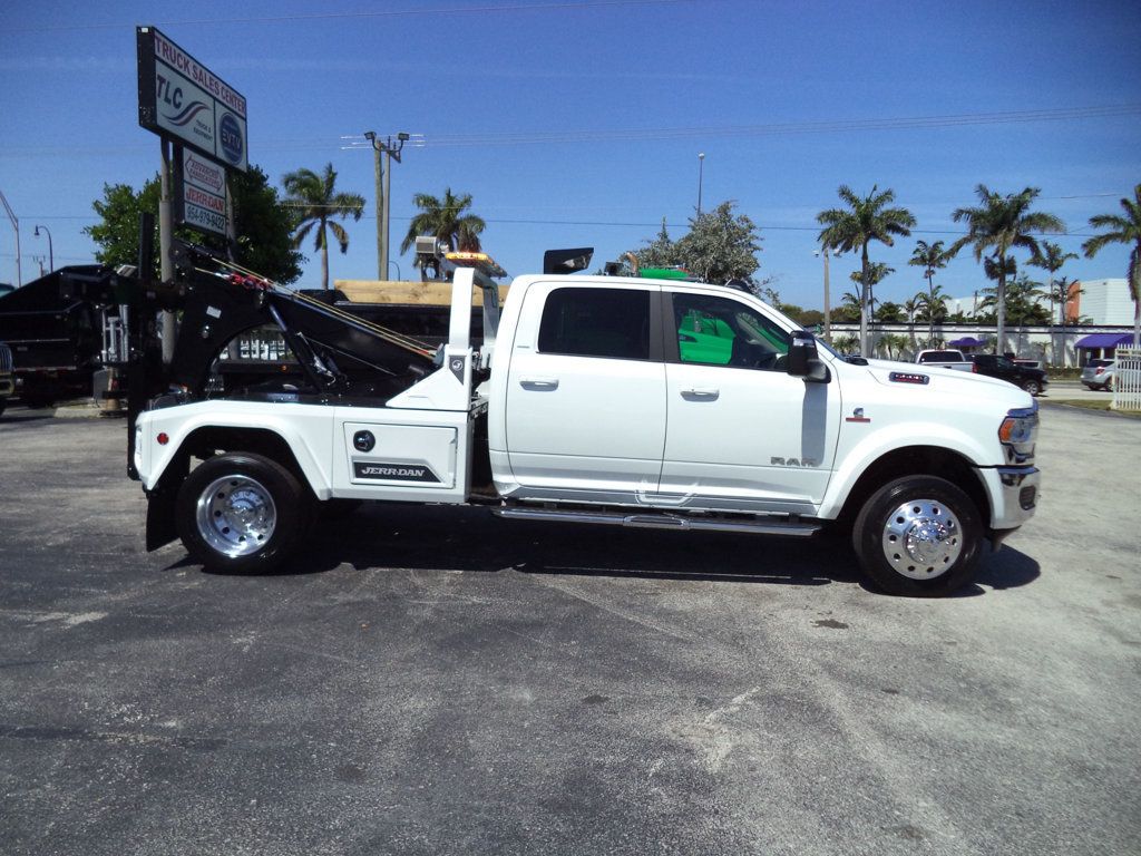2024 Ram 5500 Laramie Crew Cab 4x4 w/ JerrDan MPL40 Wrecker 8 Ton Dual Winch Underlift - 22399961 - 7