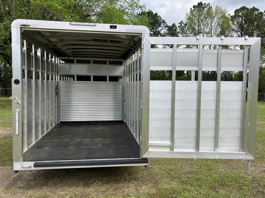 2024 Shadow 24' Stock with Tack Room  - 22269174 - 5