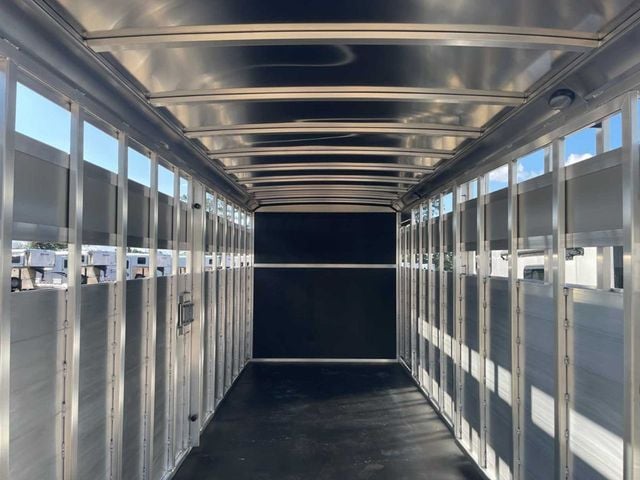 2024 Shadow 24' Stock with Tack Room  - 22269174 - 7