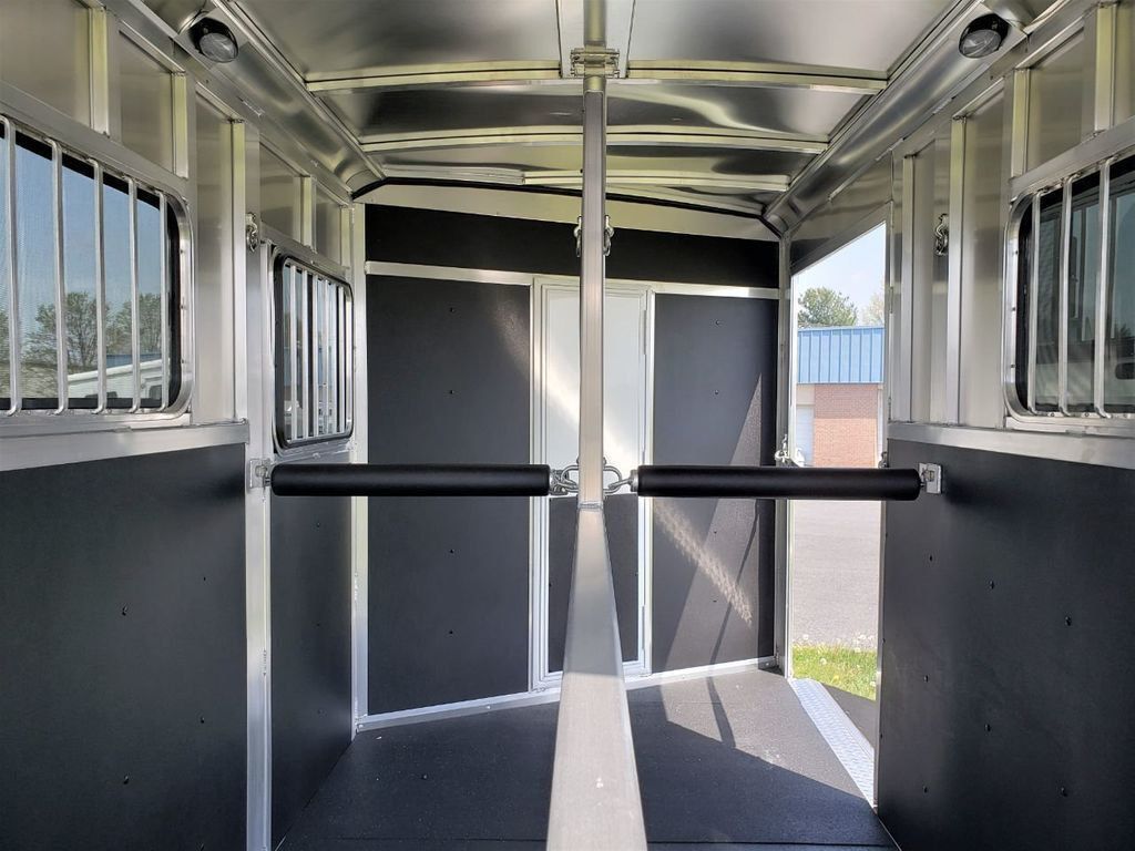 2024 Shadow 2 Horse Kingmate Straight Load with Side Ramp  - 22032324 - 5