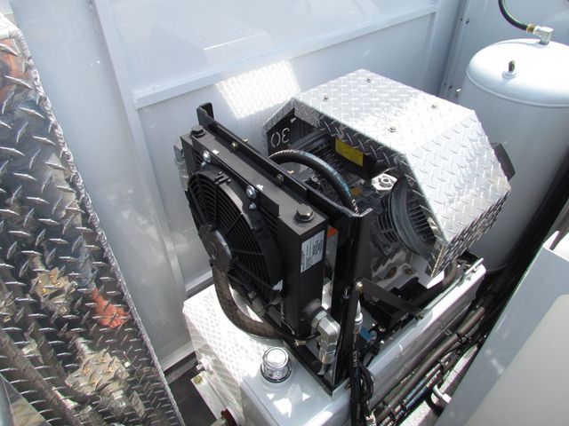 2024 Stellar F600 Lube Service Truck 4x4 - 22875843 - 18