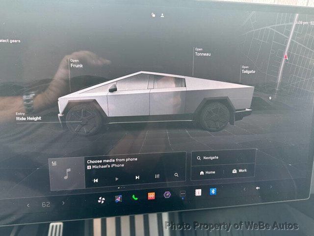 2024 Tesla Cybertruck AWD - 22476211 - 39