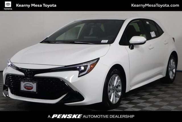 2024 New Toyota Corolla Hatchback SE CVT at PenskeCars.com Serving ...