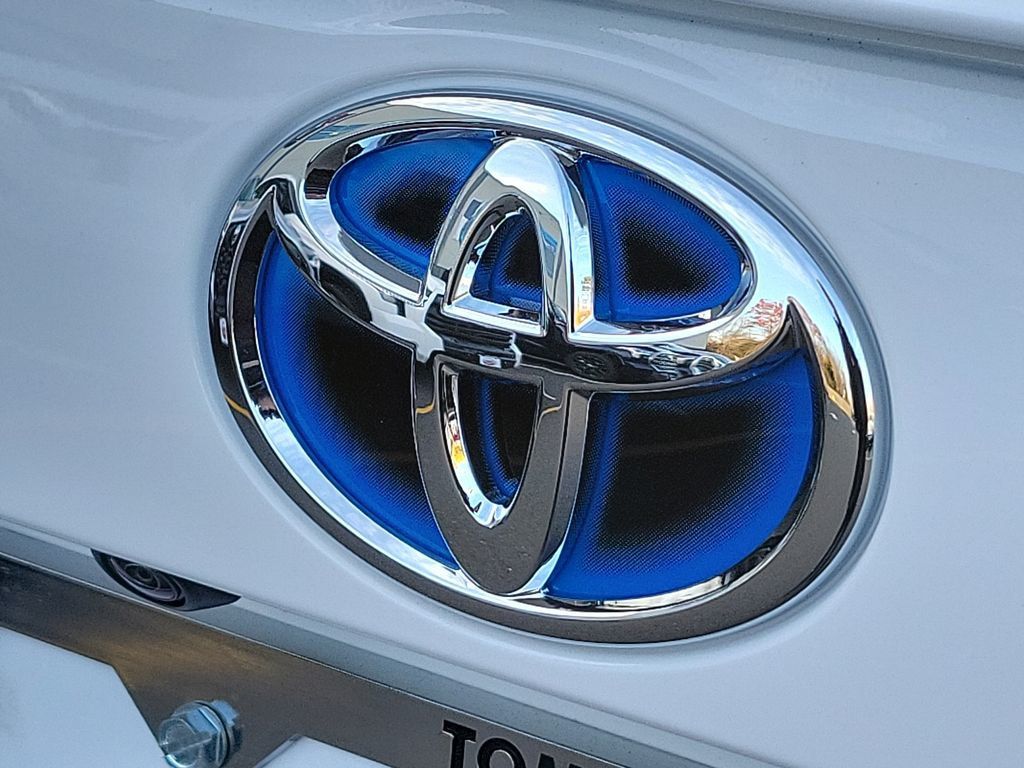 2024 New Toyota RAV4 Hybrid XLE AWD at Serving