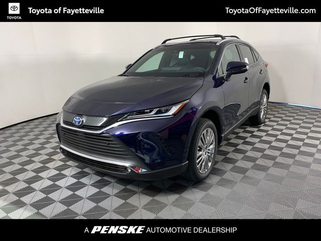 2024 New Toyota Venza LE AWD at PenskeCars.com Serving Bloomfield Hills ...