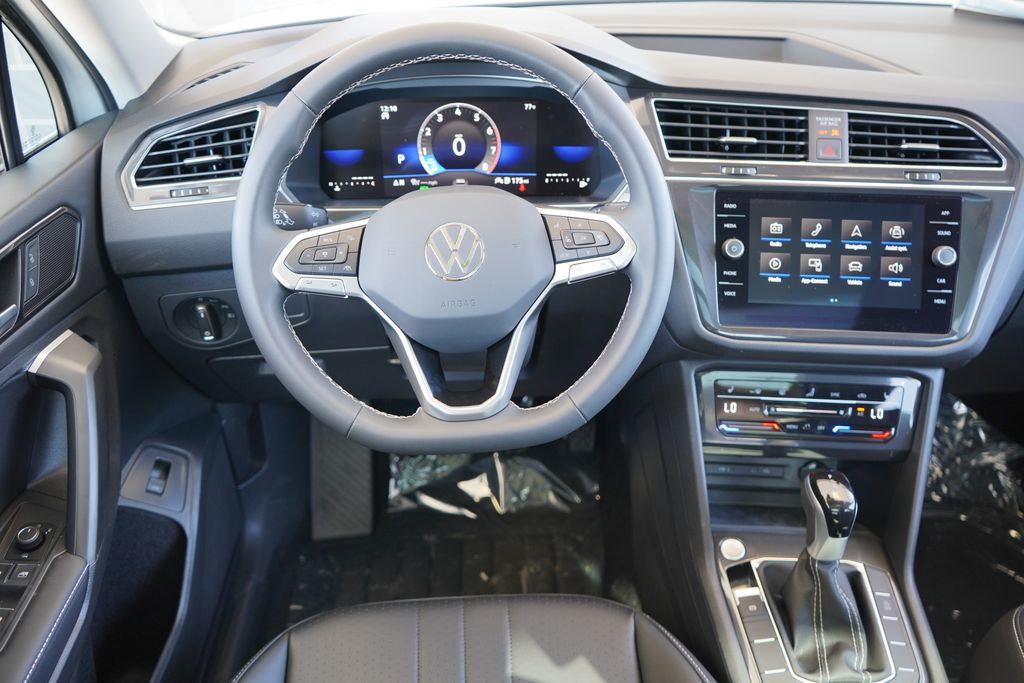 2024 Volkswagen Tiguan Interior Features