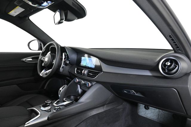 2025 Alfa Romeo Giulia RWD - 22942399 - 13