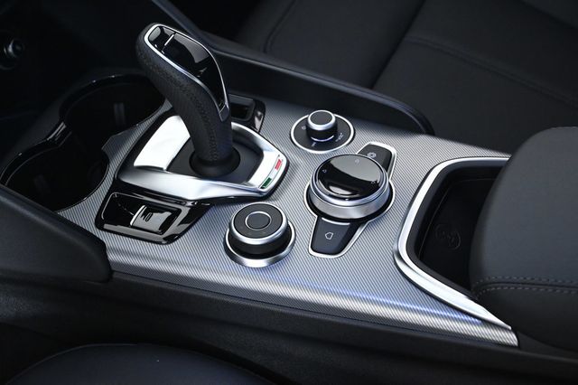 2025 Alfa Romeo Giulia RWD - 22942409 - 19