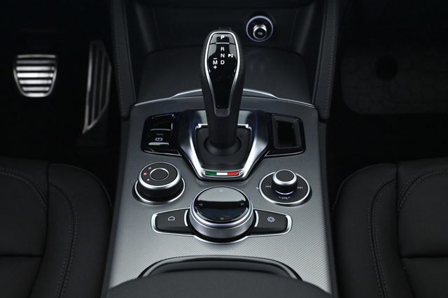 2025 Alfa Romeo Giulia RWD - 22942482 - 12