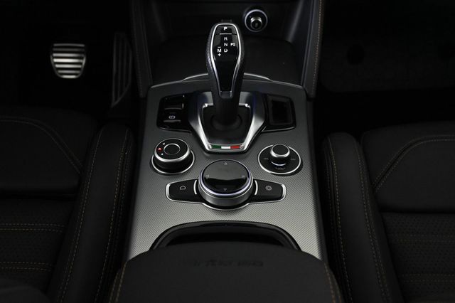 2025 Alfa Romeo Stelvio  - 22901625 - 12
