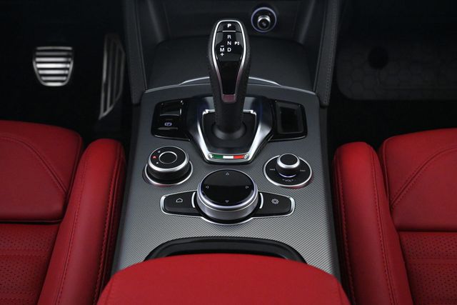 2025 Alfa Romeo Stelvio  - 22943631 - 12