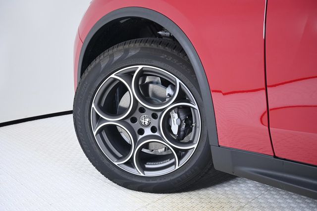 2025 Alfa Romeo Stelvio  - 22943640 - 23