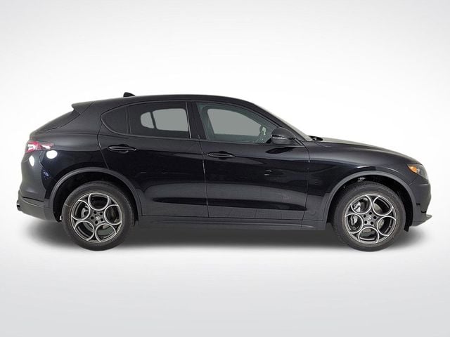 2025 Alfa Romeo Stelvio Sprint AWD - 22727944 - 5