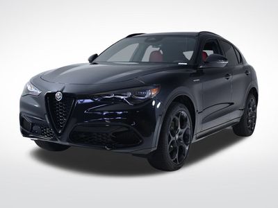 2025 Alfa Romeo Stelvio - ZASPAKAN7S7E04027