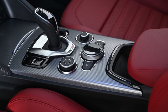 2025 Alfa Romeo Stelvio Sprint AWD - 22942498 - 19