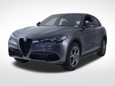 2025 Alfa Romeo Stelvio - ZASPAKAN1S7E04668