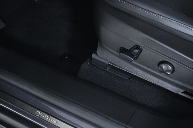 2025 Alfa Romeo Stelvio Sprint AWD - 22943617 - 17