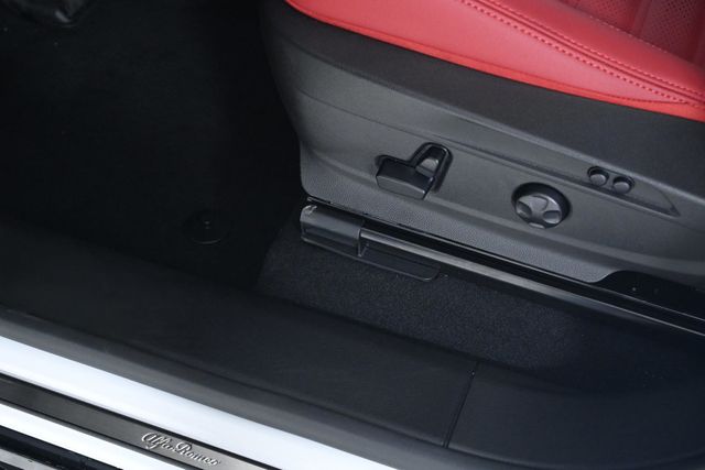 2025 Alfa Romeo Stelvio Sprint AWD - 22943639 - 17